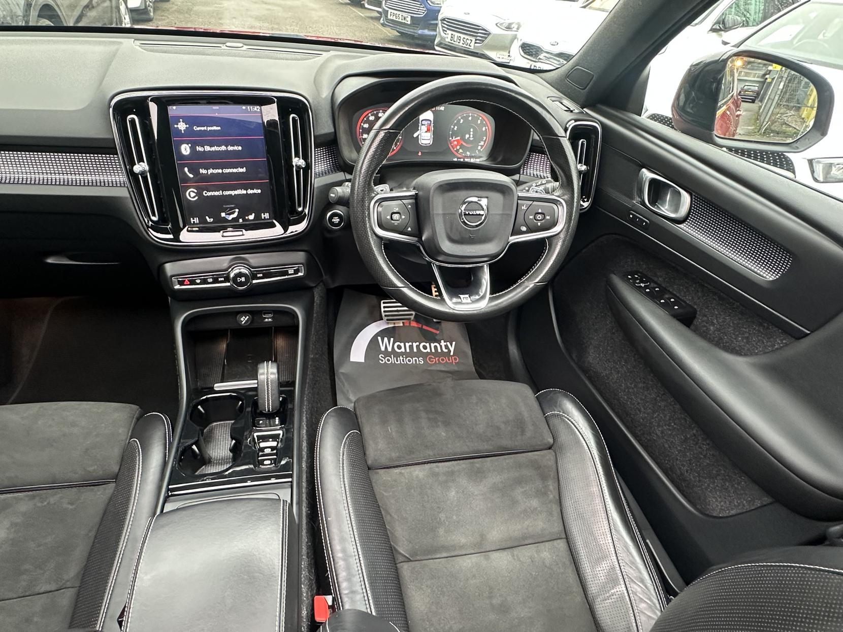 Volvo XC40 2.0 T4 R-Design Pro SUV 5dr Petrol Auto AWD Euro 6 (s/s) (190 ps)