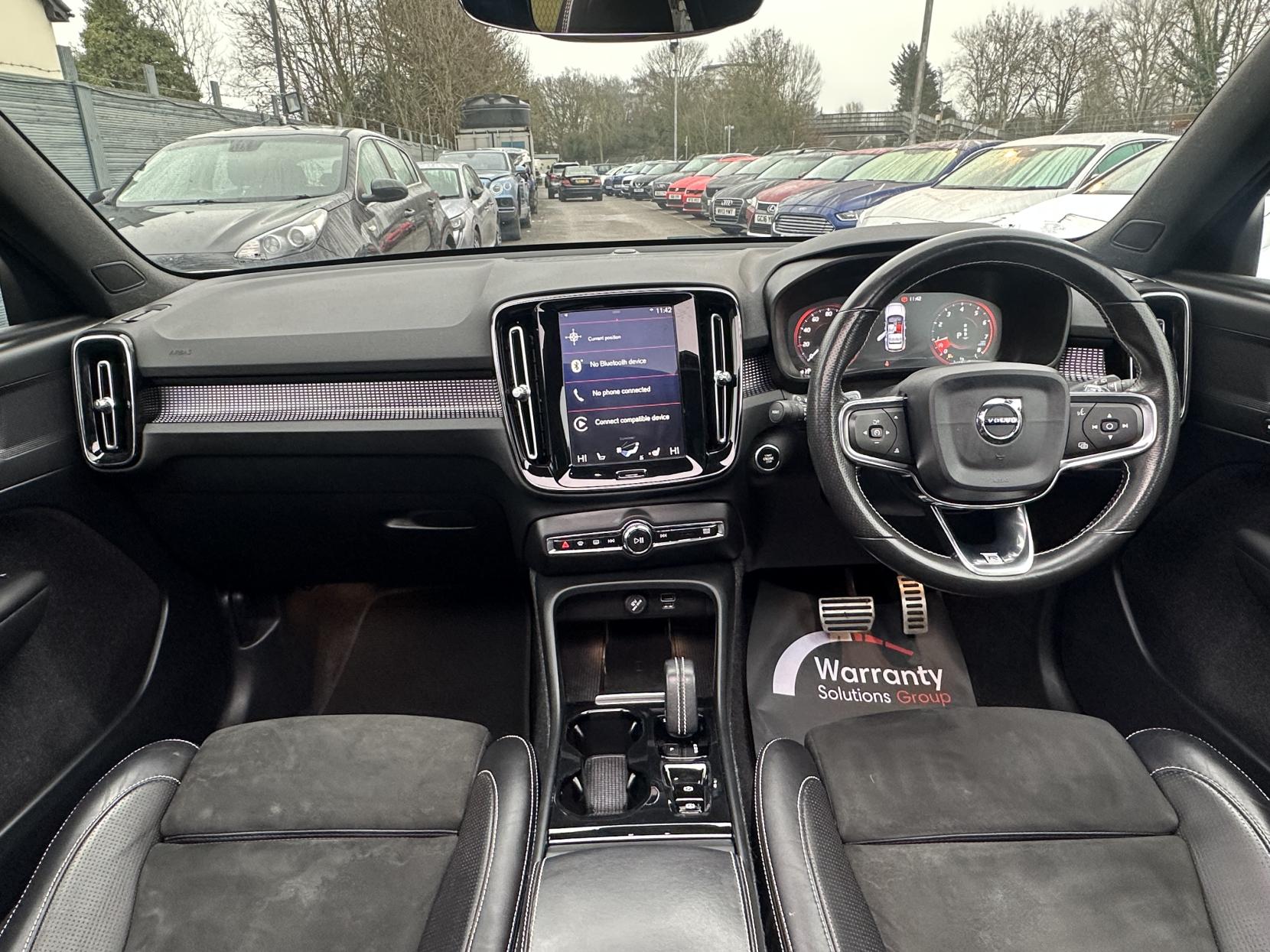 Volvo XC40 2.0 T4 R-Design Pro SUV 5dr Petrol Auto AWD Euro 6 (s/s) (190 ps)