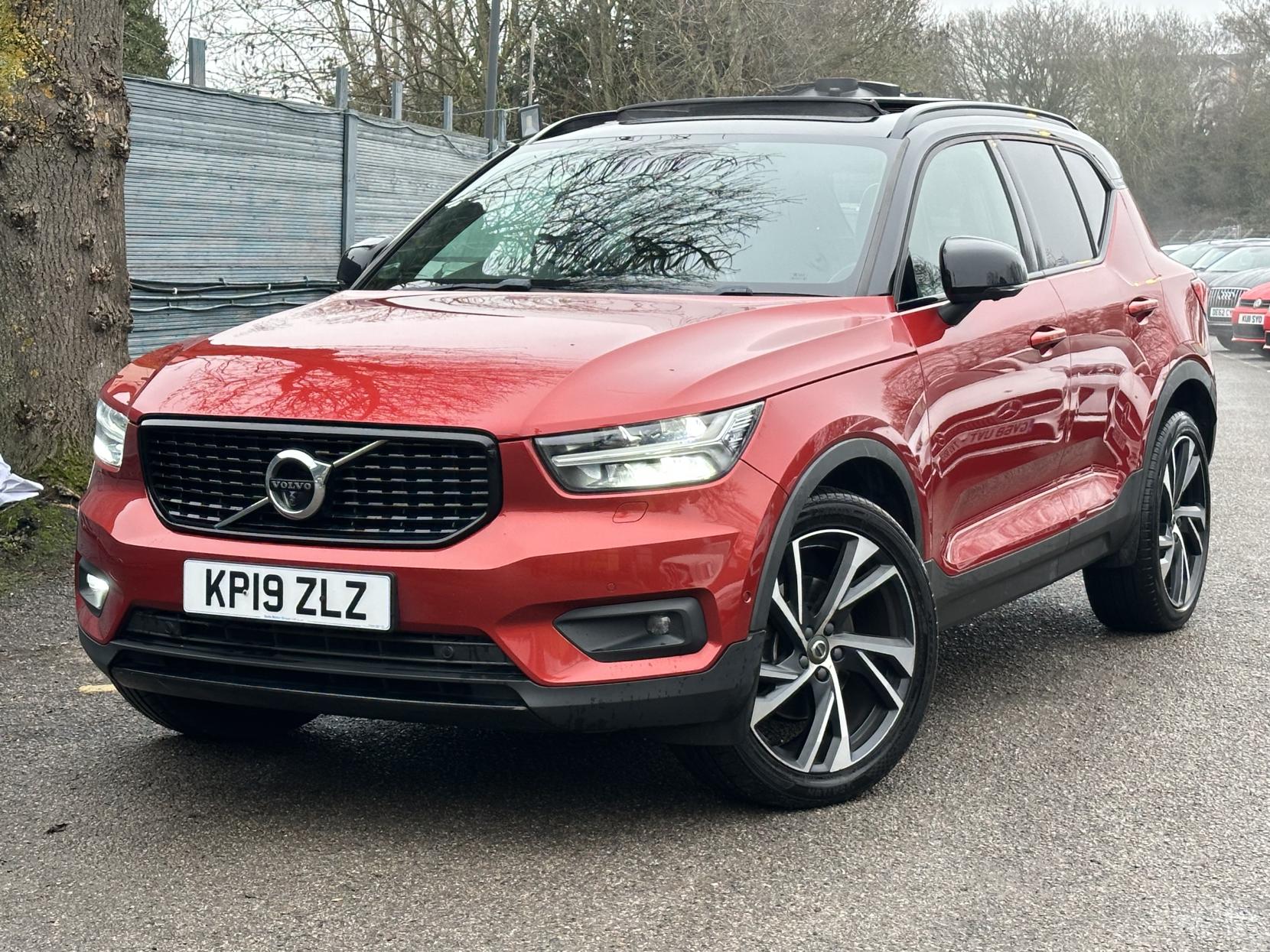 Volvo XC40 2.0 T4 R-Design Pro SUV 5dr Petrol Auto AWD Euro 6 (s/s) (190 ps)
