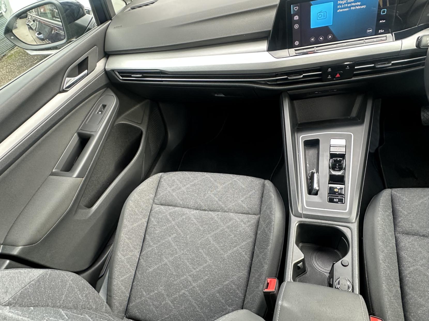 Volkswagen Golf 1.5 eTSI MHEV Life Hatchback 5dr Petrol Hybrid DSG Euro 6 (s/s) (150 ps)