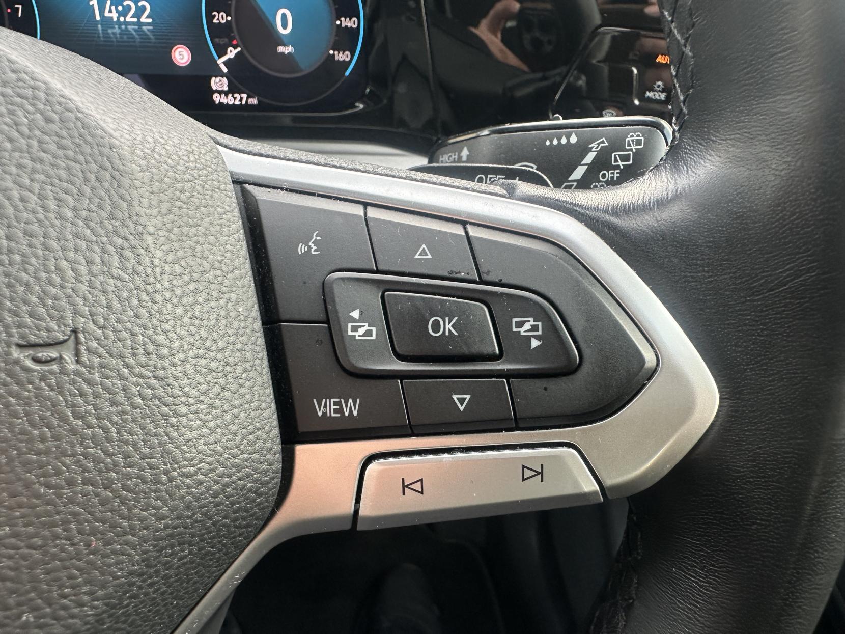 Volkswagen Golf 1.5 eTSI MHEV Life Hatchback 5dr Petrol Hybrid DSG Euro 6 (s/s) (150 ps)