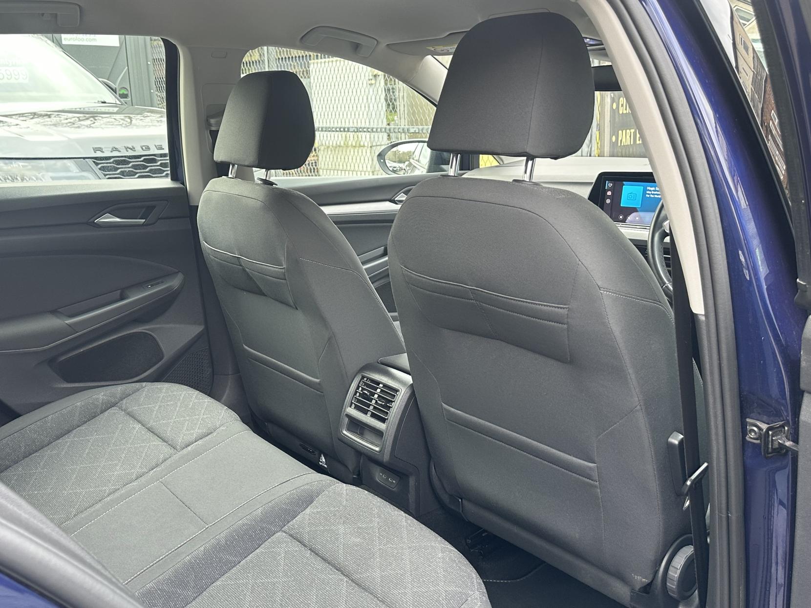 Volkswagen Golf 1.5 eTSI MHEV Life Hatchback 5dr Petrol Hybrid DSG Euro 6 (s/s) (150 ps)