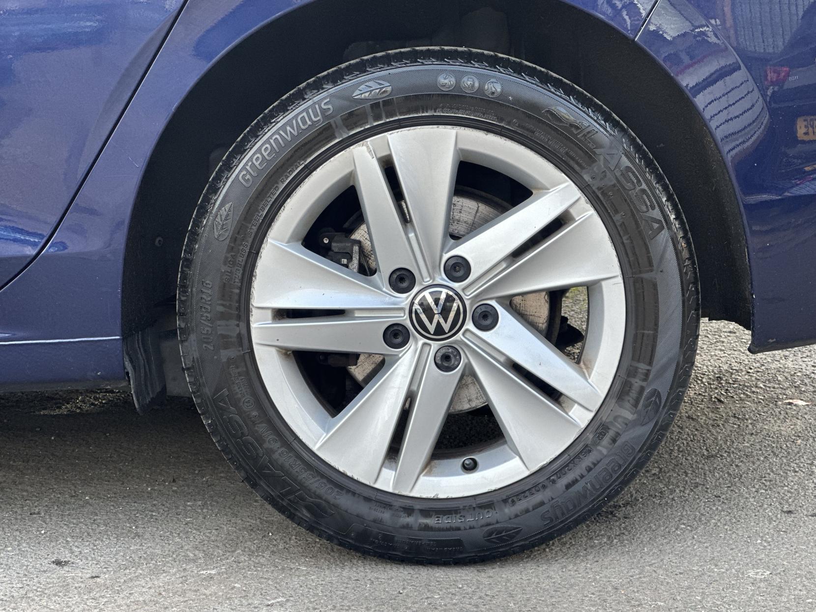 Volkswagen Golf 1.5 eTSI MHEV Life Hatchback 5dr Petrol Hybrid DSG Euro 6 (s/s) (150 ps)