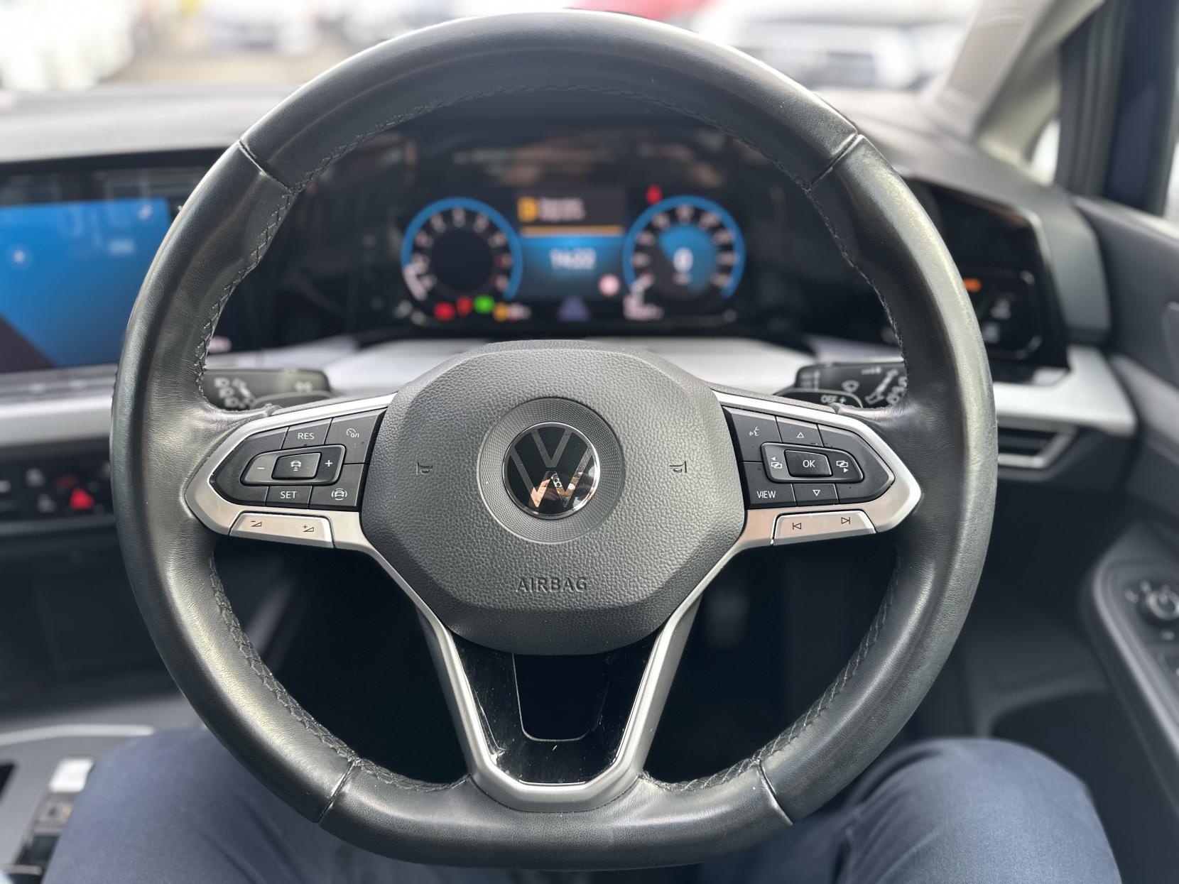 Volkswagen Golf 1.5 eTSI MHEV Life Hatchback 5dr Petrol Hybrid DSG Euro 6 (s/s) (150 ps)