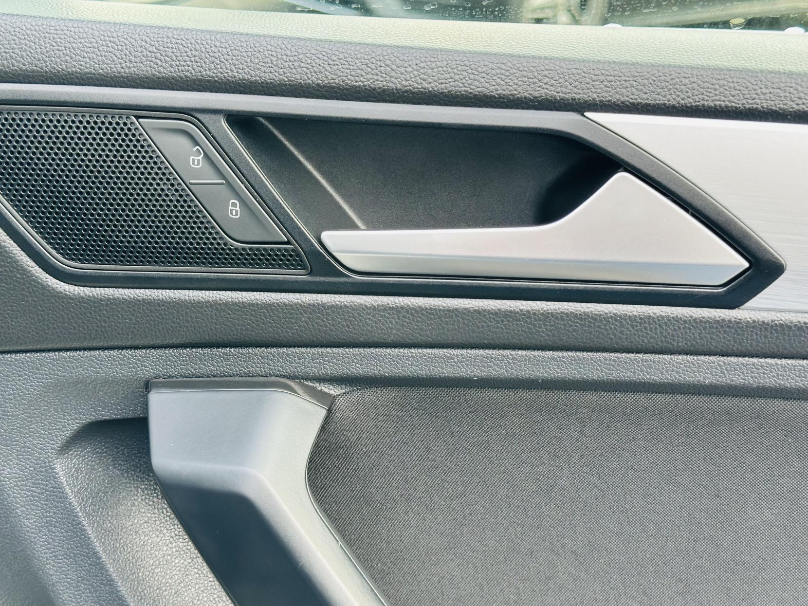 Volkswagen Tiguan 2.0 TDI Match SUV 5dr Diesel DSG 4Motion Euro 6 (s/s) (150 ps)