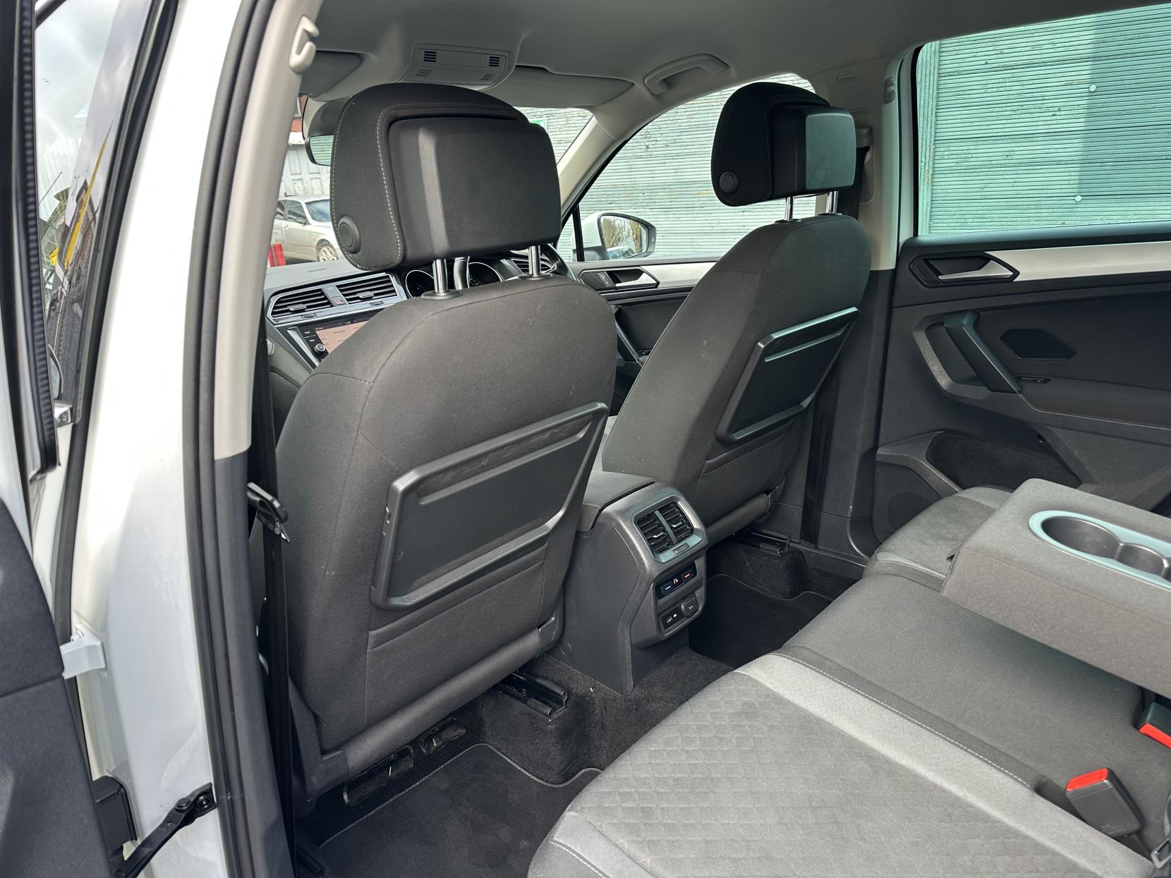 Volkswagen Tiguan 2.0 TDI Match SUV 5dr Diesel DSG 4Motion Euro 6 (s/s) (150 ps)