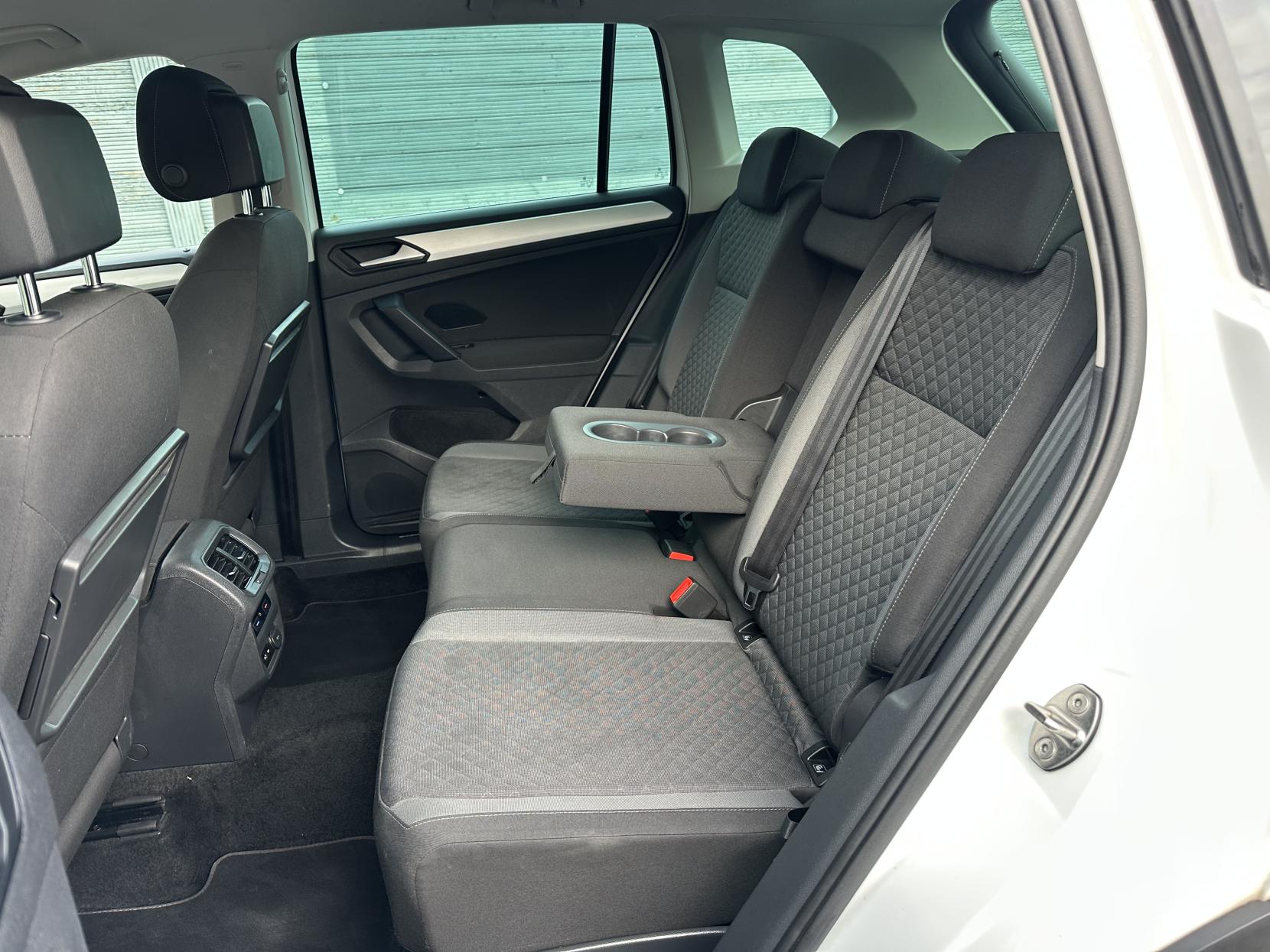 Volkswagen Tiguan 2.0 TDI Match SUV 5dr Diesel DSG 4Motion Euro 6 (s/s) (150 ps)