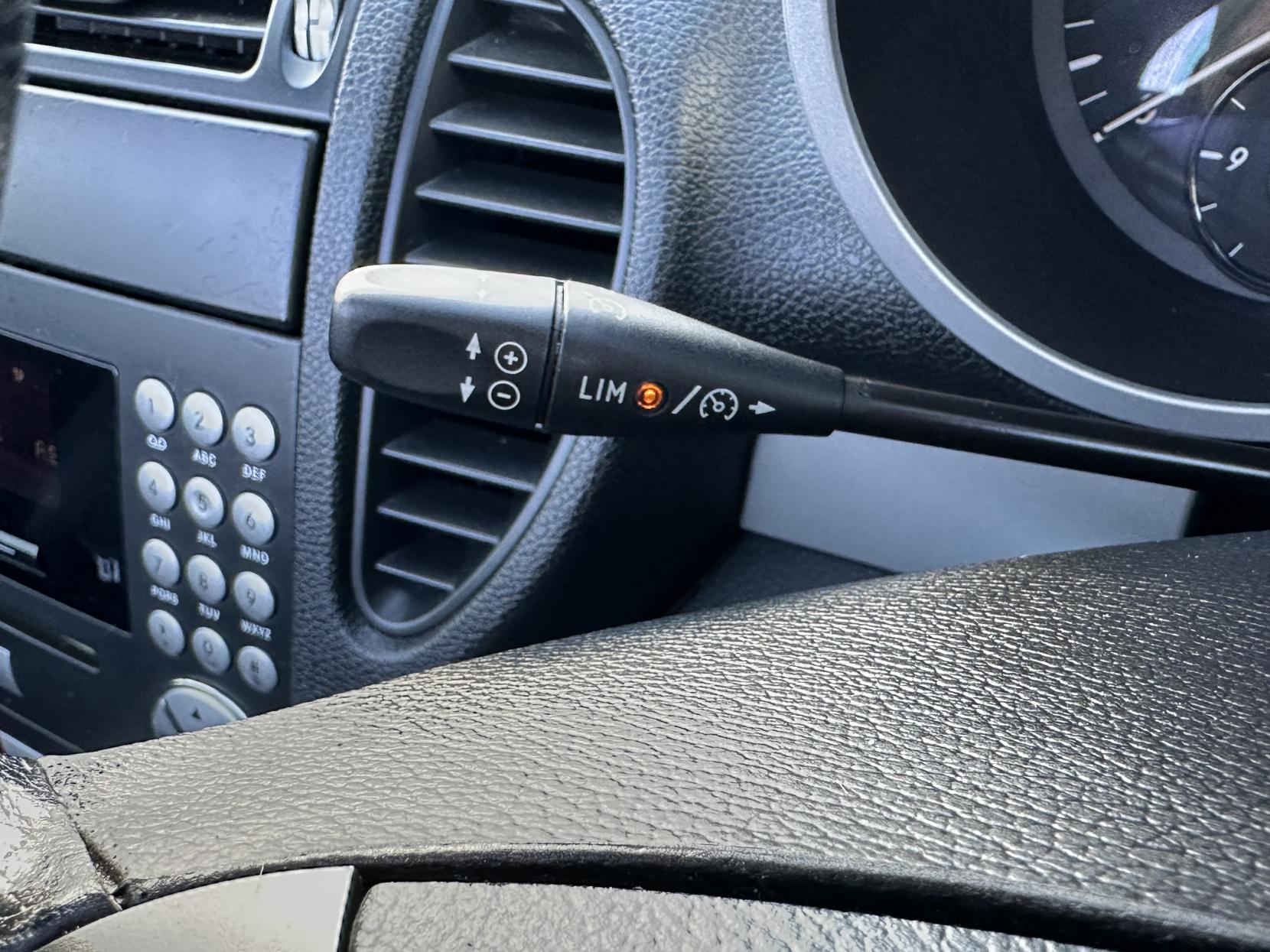 Mercedes-Benz SLK 1.8 SLK200 Kompressor Convertible 2dr Petrol Automatic (211 g/km, 163 bhp)