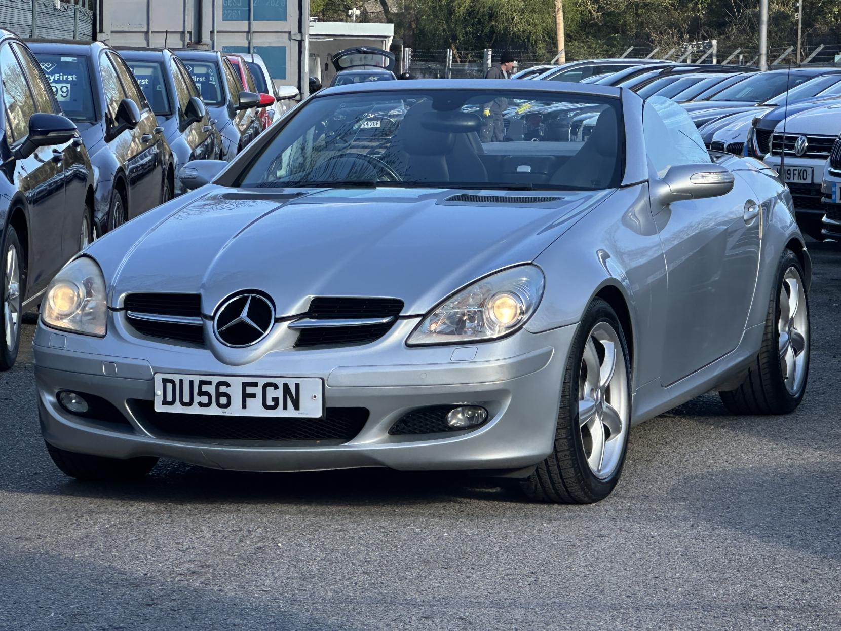 Mercedes-Benz SLK 1.8 SLK200 Kompressor Convertible 2dr Petrol Automatic (211 g/km, 163 bhp)