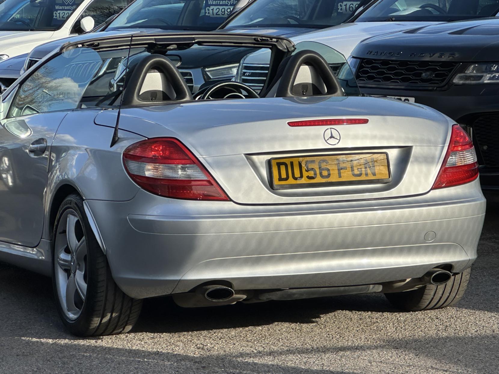 Mercedes-Benz SLK 1.8 SLK200 Kompressor Convertible 2dr Petrol Automatic (211 g/km, 163 bhp)