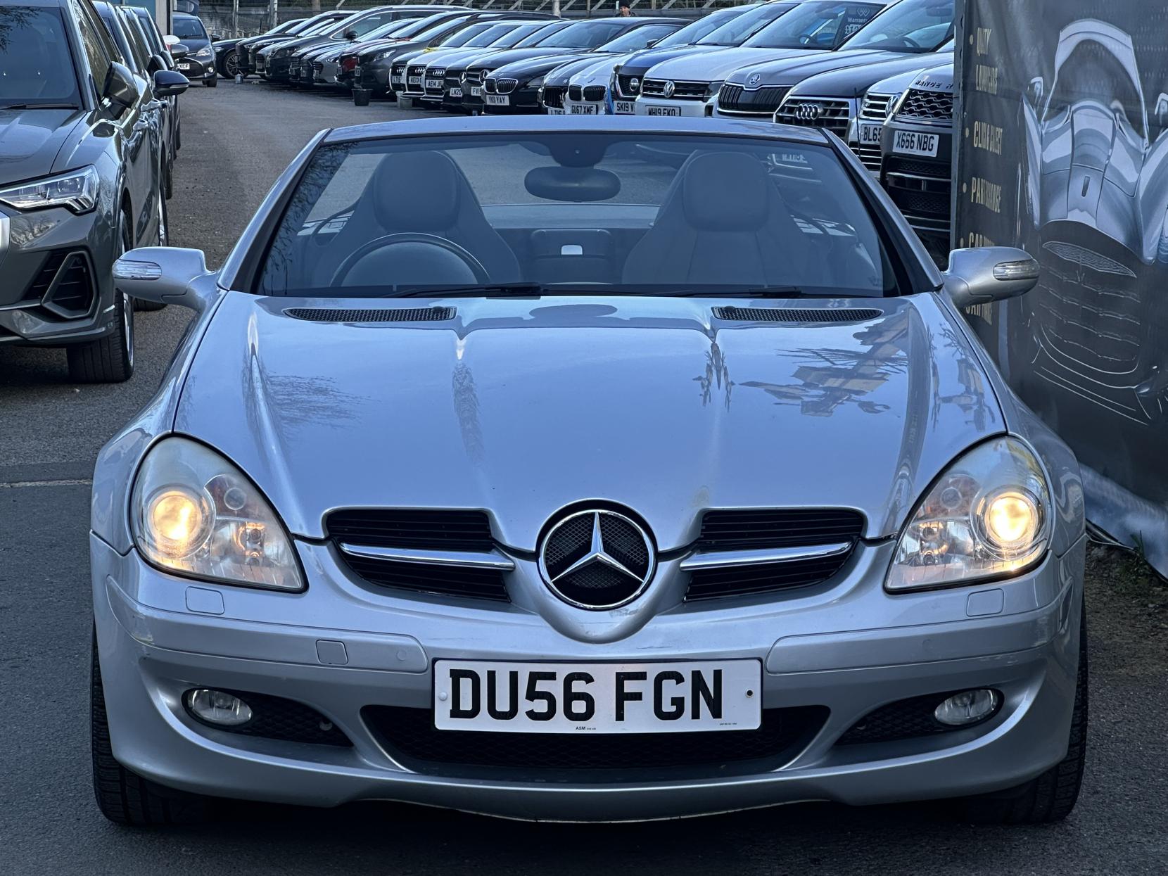 Mercedes-Benz SLK 1.8 SLK200 Kompressor Convertible 2dr Petrol Automatic (211 g/km, 163 bhp)
