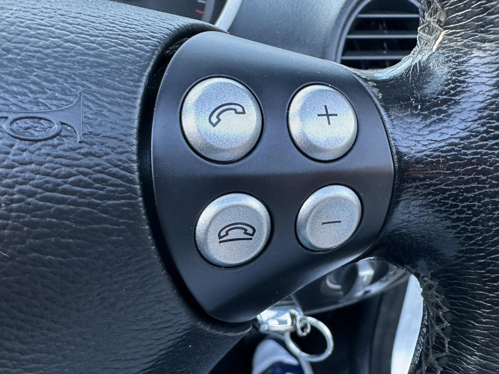 Mercedes-Benz SLK 1.8 SLK200 Kompressor Convertible 2dr Petrol Automatic (211 g/km, 163 bhp)