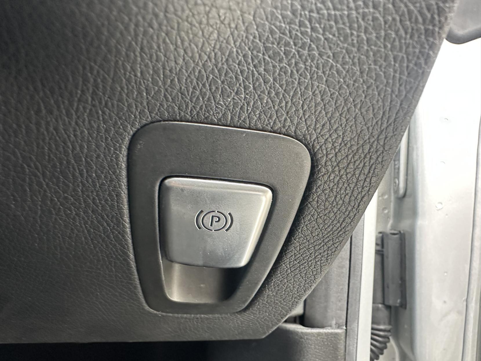 Mercedes-Benz C Class 4.0 C63 V8 BiTurbo AMG (Premium) Coupe 2dr Petrol SpdS MCT Euro 6 (s/s) (476 ps)