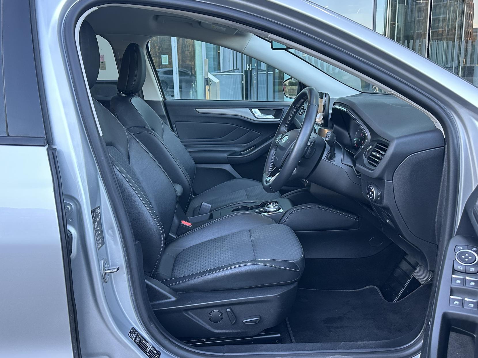 Ford Focus 1.0T EcoBoost Titanium X Hatchback 5dr Petrol Auto Euro 6 (s/s) (125 ps)