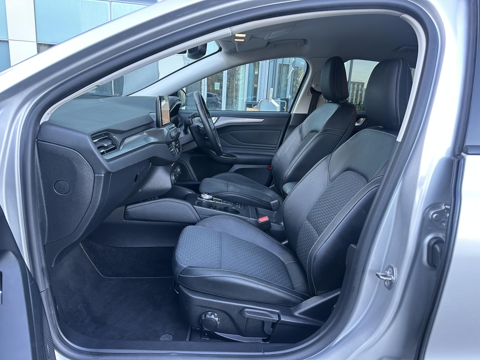 Ford Focus 1.0T EcoBoost Titanium X Hatchback 5dr Petrol Auto Euro 6 (s/s) (125 ps)