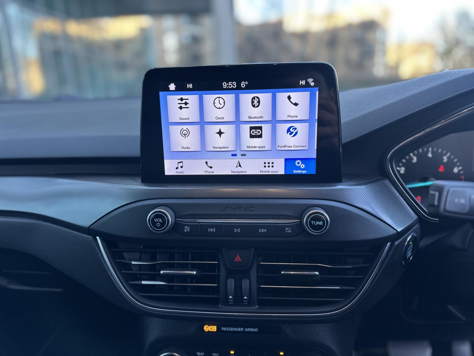 Ford Focus 1.0T EcoBoost Titanium X Hatchback 5dr Petrol Auto Euro 6 (s/s) (125 ps)