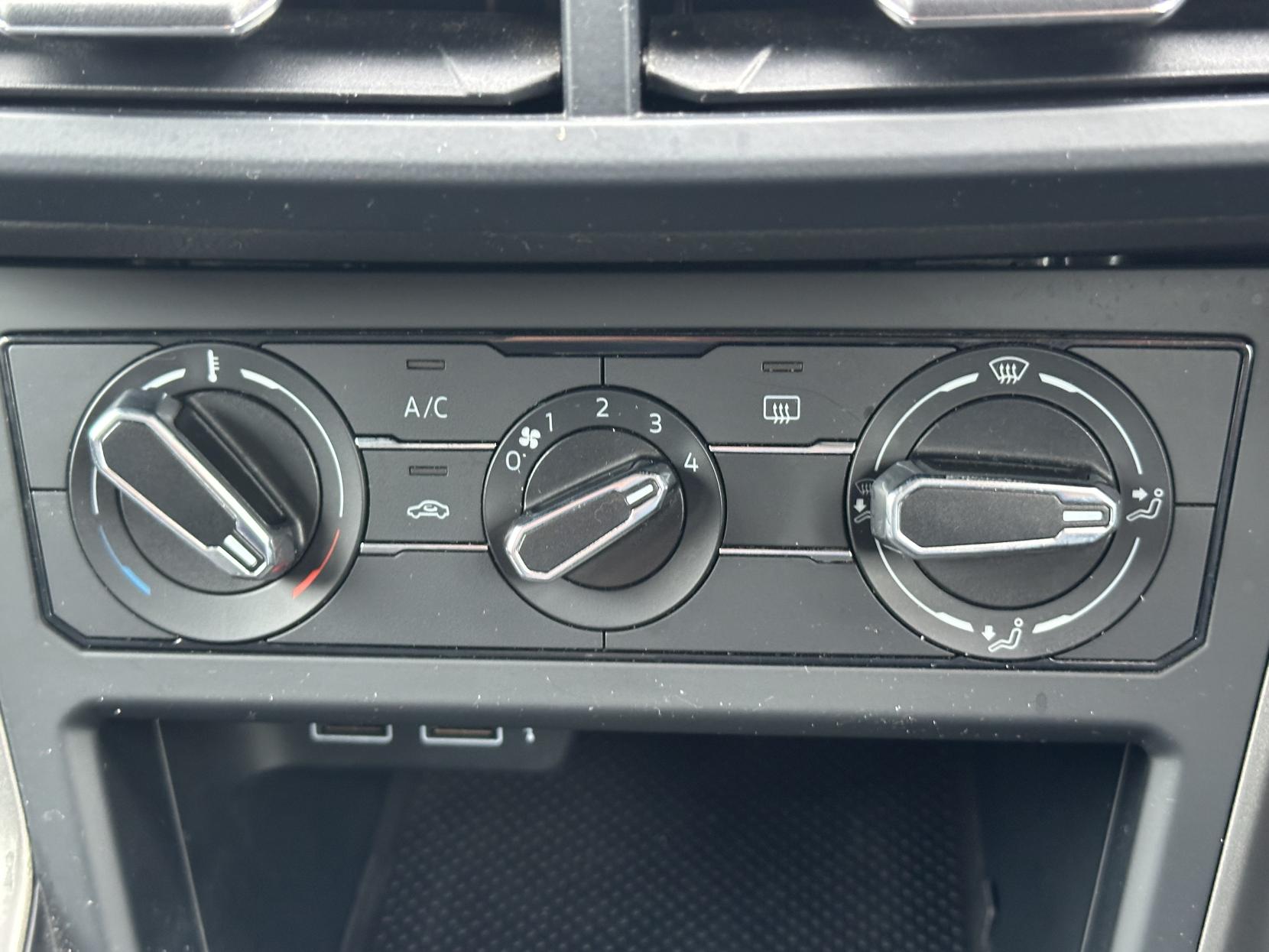 Volkswagen Polo 1.0 TSI SE Hatchback 5dr Petrol DSG Euro 6 (s/s) (95 ps)