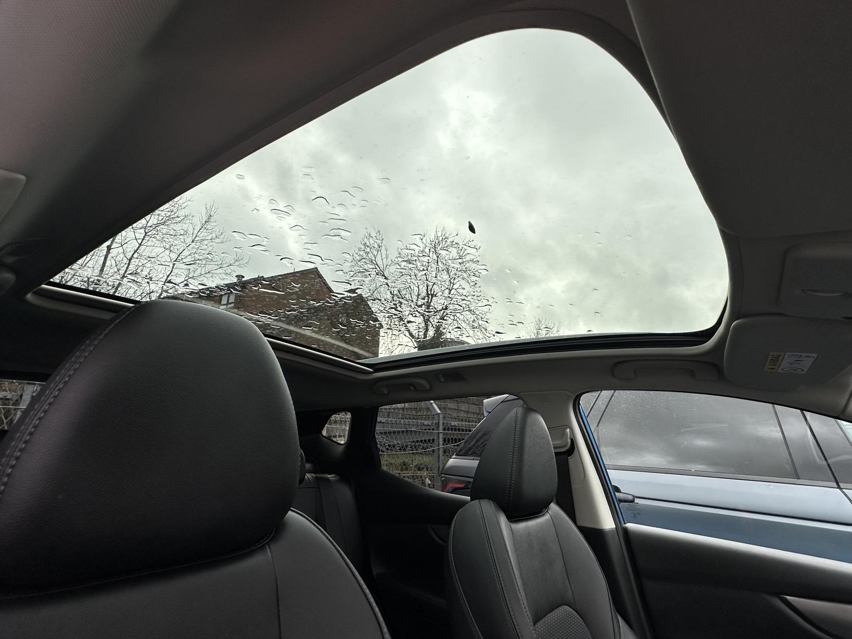 Nissan Qashqai 1.7 dCi Tekna SUV 5dr Diesel CVT 4WD Euro 6 (s/s) (150 ps)