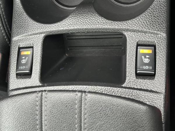 Nissan Qashqai 1.7 dCi Tekna SUV 5dr Diesel CVT 4WD Euro 6 (s/s) (150 ps)