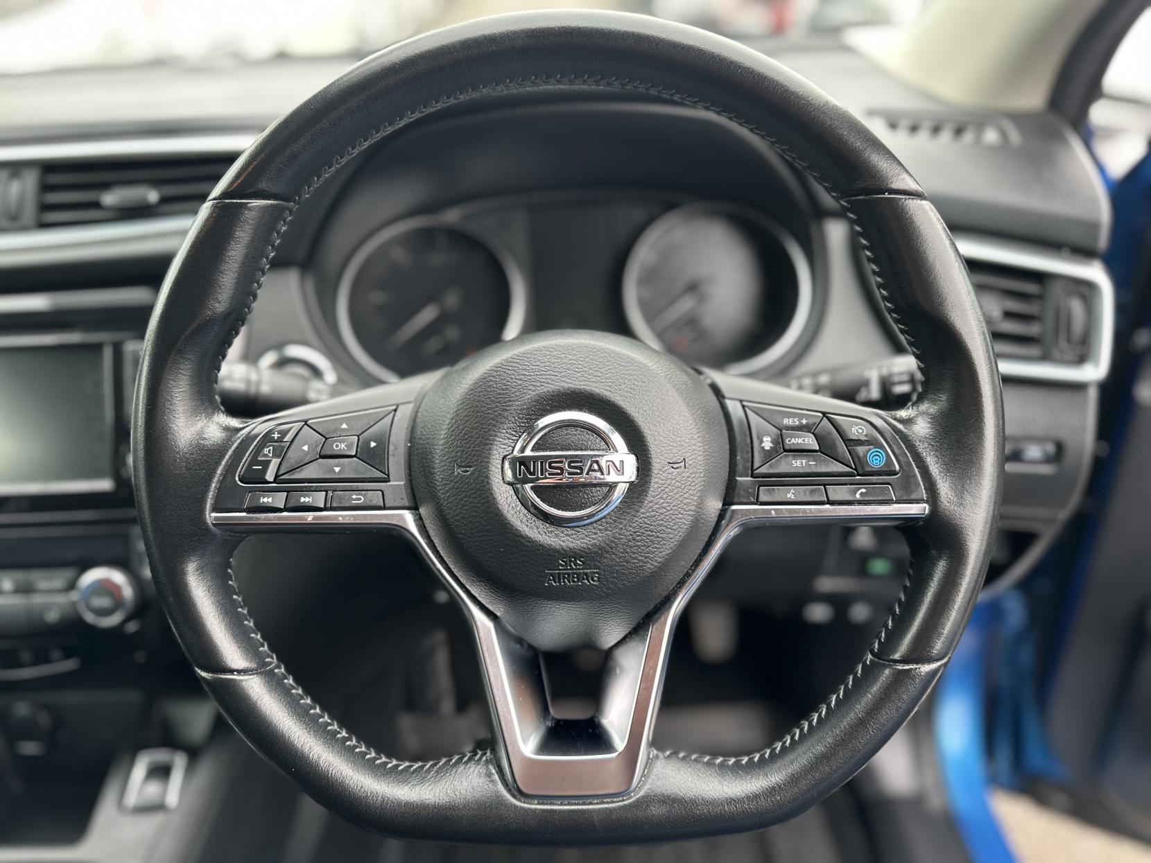 Nissan Qashqai 1.7 dCi Tekna SUV 5dr Diesel CVT 4WD Euro 6 (s/s) (150 ps)