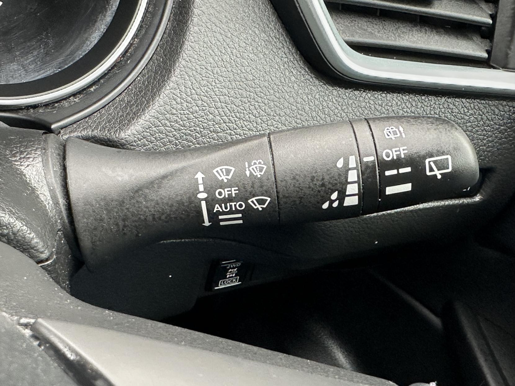 Nissan Qashqai 1.7 dCi Tekna SUV 5dr Diesel CVT 4WD Euro 6 (s/s) (150 ps)