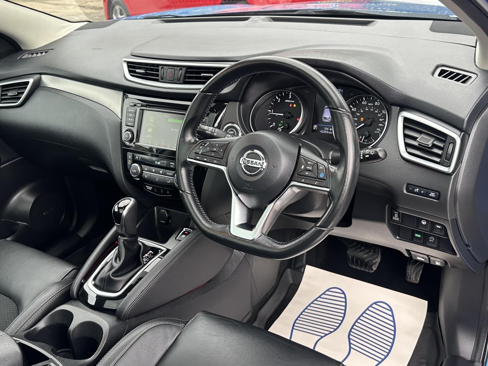 Nissan Qashqai 1.7 dCi Tekna SUV 5dr Diesel CVT 4WD Euro 6 (s/s) (150 ps)