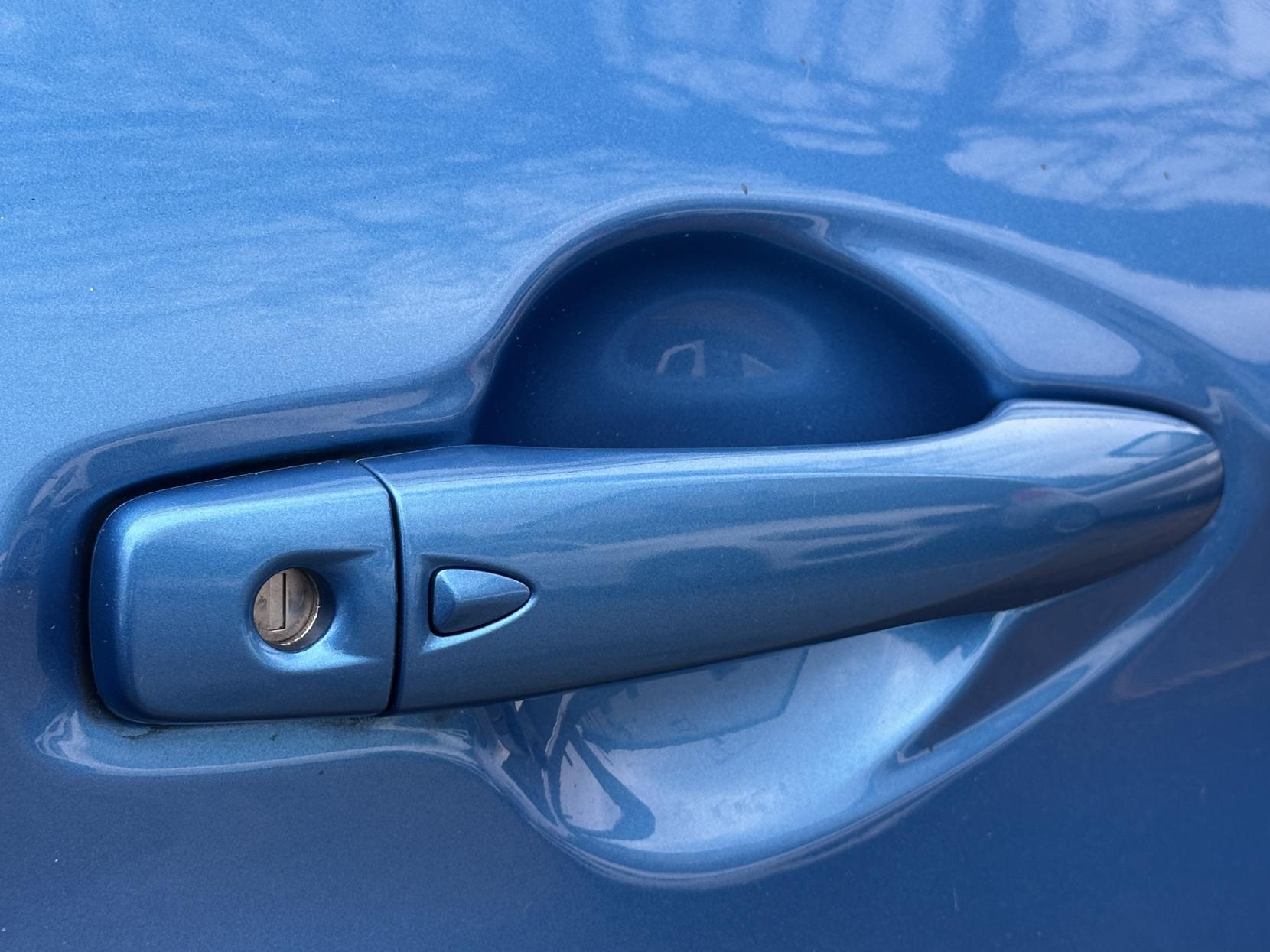 Nissan Qashqai 1.7 dCi Tekna SUV 5dr Diesel CVT 4WD Euro 6 (s/s) (150 ps)