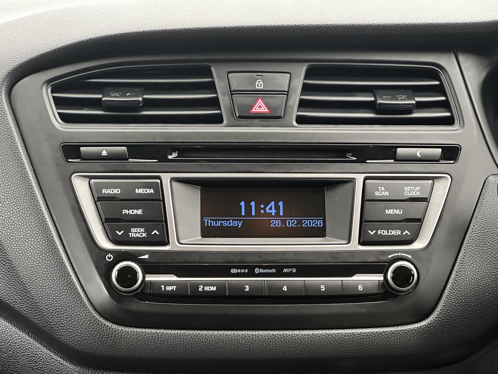 Hyundai i20 1.4 SE Hatchback 5dr Petrol Auto Euro 6 (100 ps)