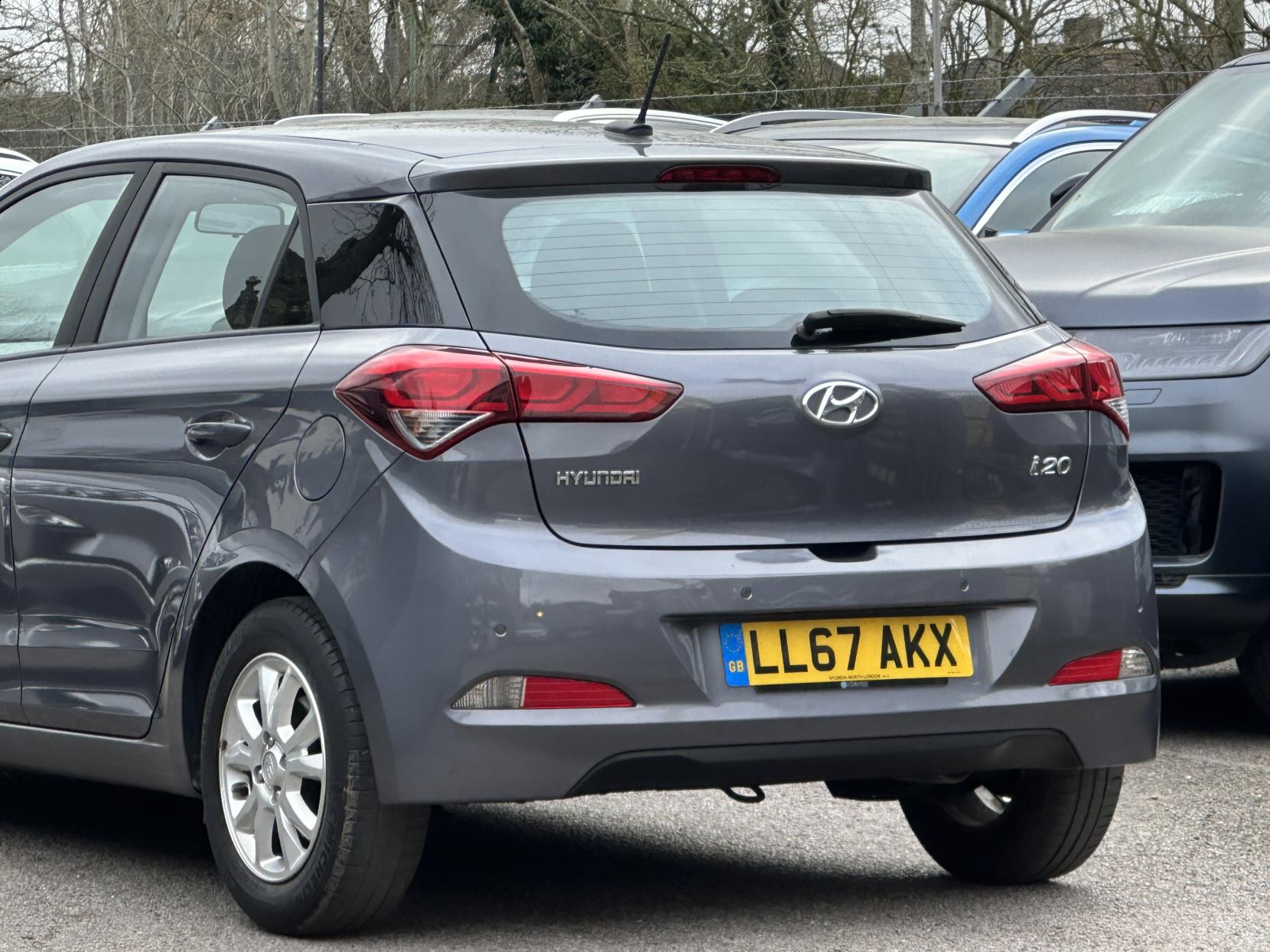 Hyundai i20 1.4 SE Hatchback 5dr Petrol Auto Euro 6 (100 ps)