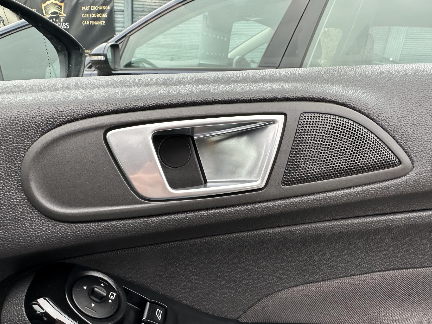 Ford Fiesta 1.0T EcoBoost Titanium Hatchback 5dr Petrol Powershift Euro 5 (100 ps)