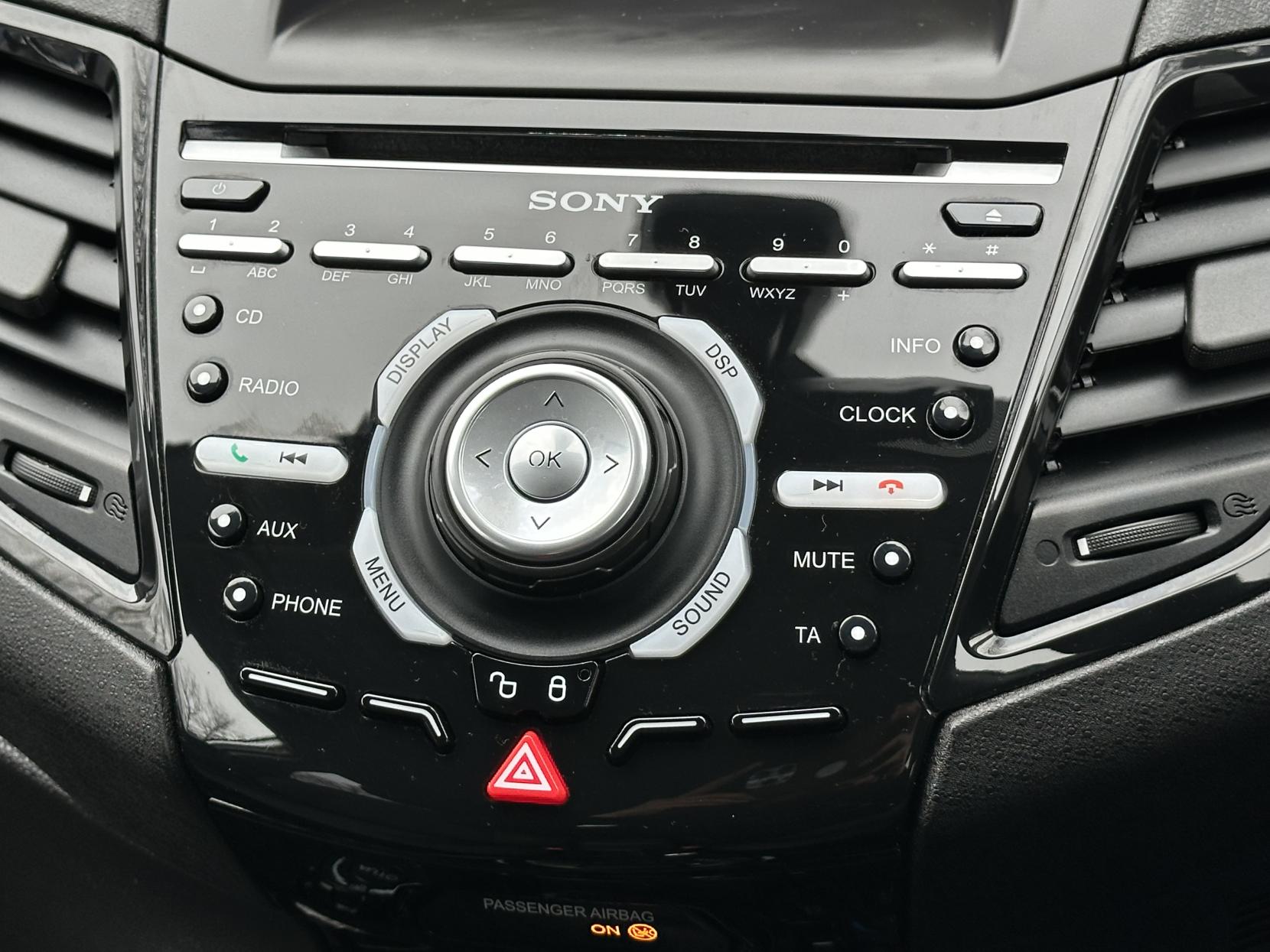 Ford Fiesta 1.0T EcoBoost Titanium Hatchback 5dr Petrol Powershift Euro 5 (100 ps)