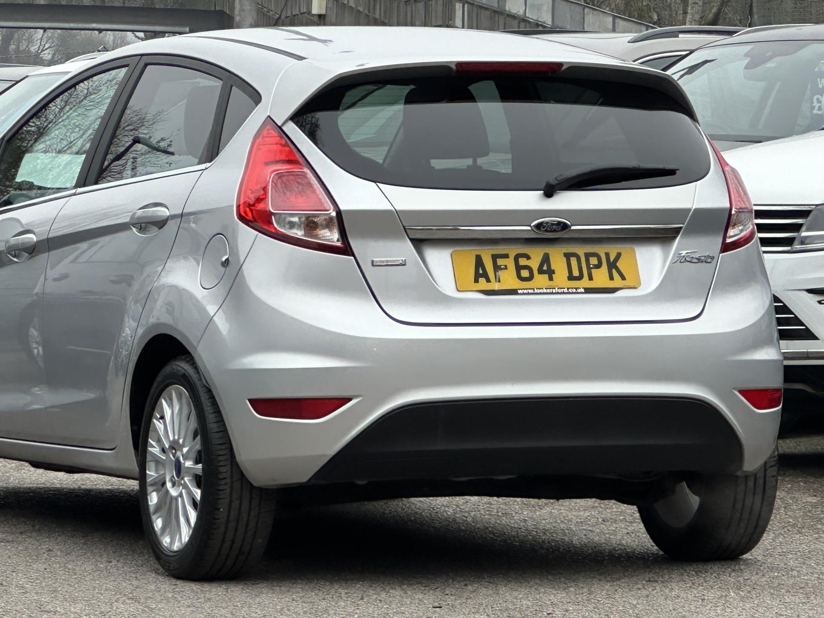 Ford Fiesta 1.0T EcoBoost Titanium Hatchback 5dr Petrol Powershift Euro 5 (100 ps)