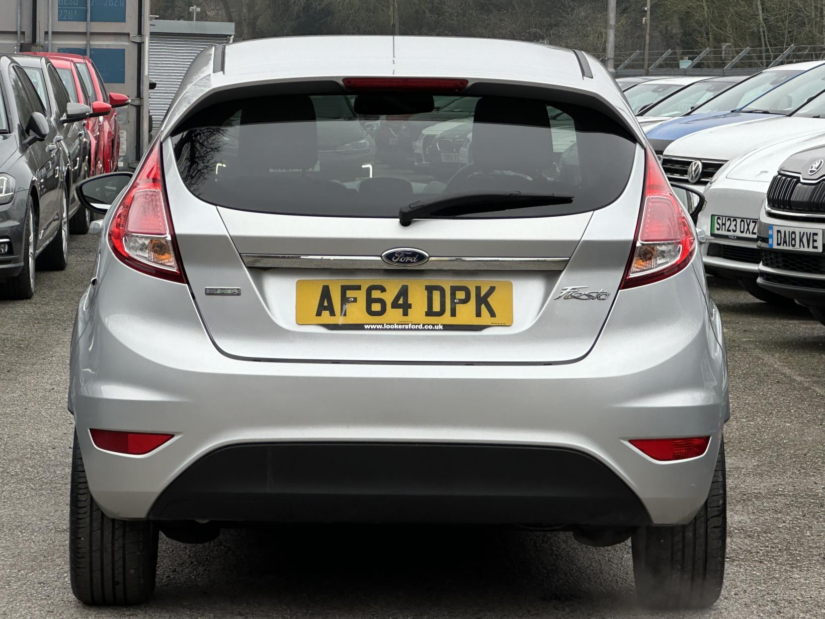 Ford Fiesta 1.0T EcoBoost Titanium Hatchback 5dr Petrol Powershift Euro 5 (100 ps)