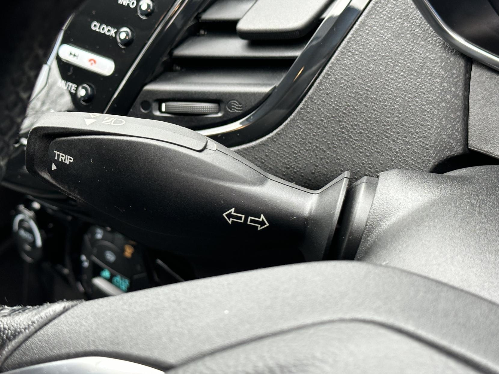 Ford Fiesta 1.0T EcoBoost Titanium Hatchback 5dr Petrol Powershift Euro 5 (100 ps)