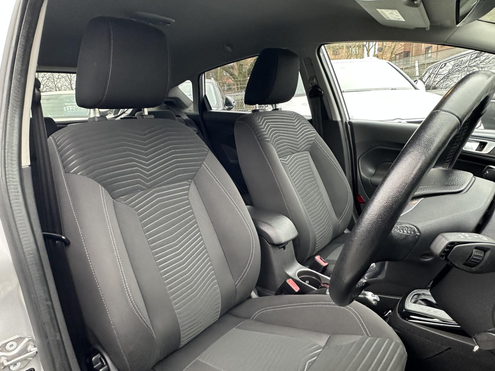 Ford Fiesta 1.0T EcoBoost Titanium Hatchback 5dr Petrol Powershift Euro 5 (100 ps)