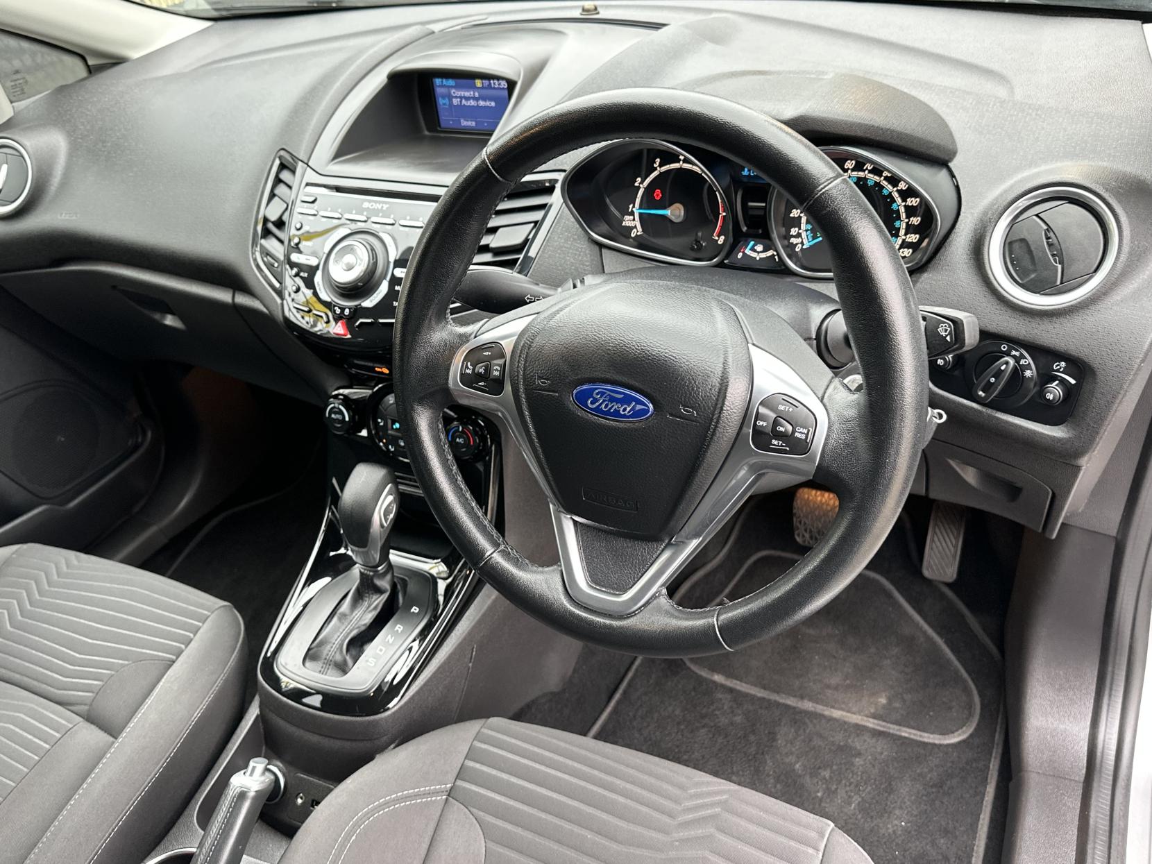 Ford Fiesta 1.0T EcoBoost Titanium Hatchback 5dr Petrol Powershift Euro 5 (100 ps)