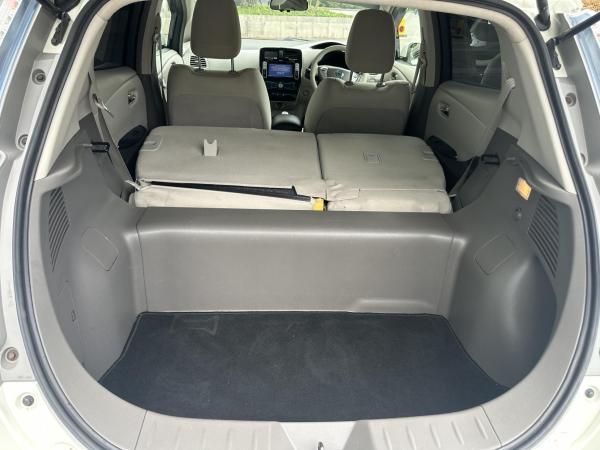 Nissan Leaf 24kWh Hatchback 5dr Electric Auto (107 bhp)