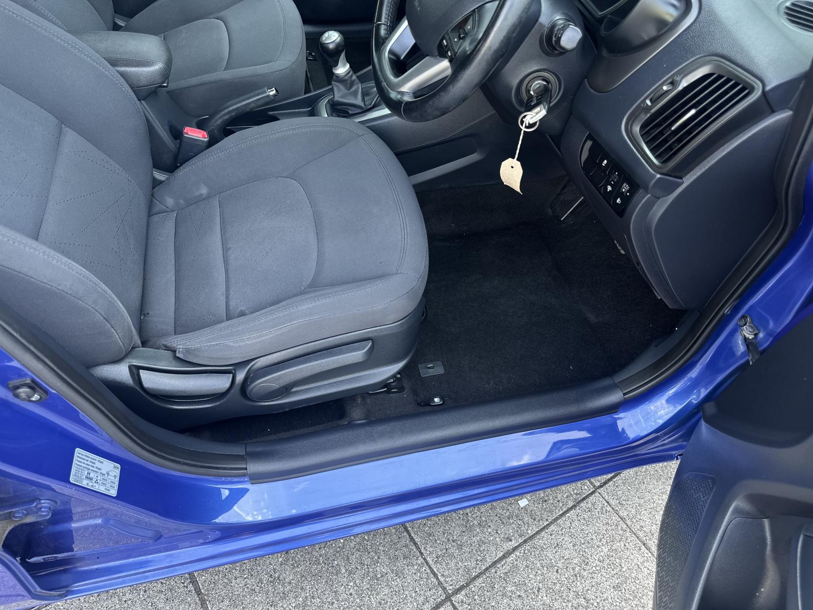 Kia Rio 1.25 2 Hatchback 5dr Petrol Manual Euro 5 (84 bhp)