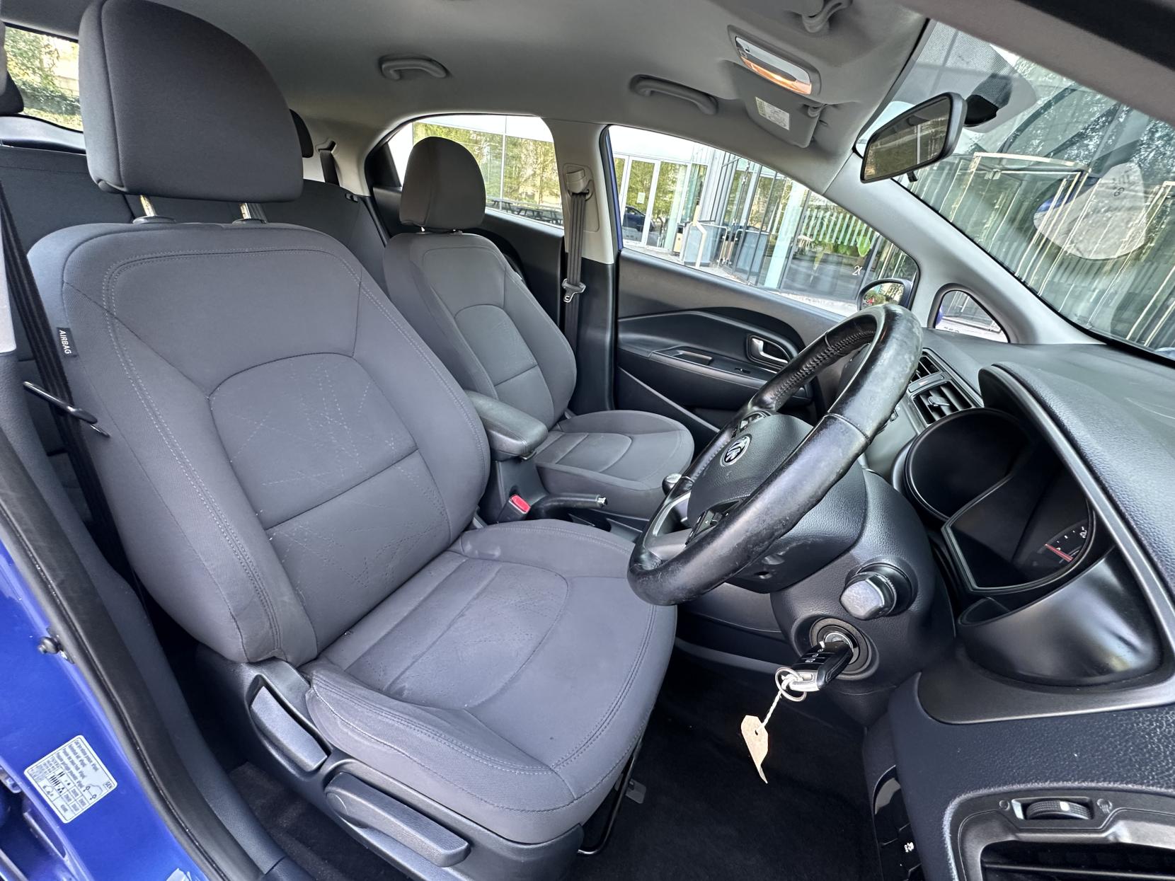 Kia Rio 1.25 2 Hatchback 5dr Petrol Manual Euro 5 (84 bhp)
