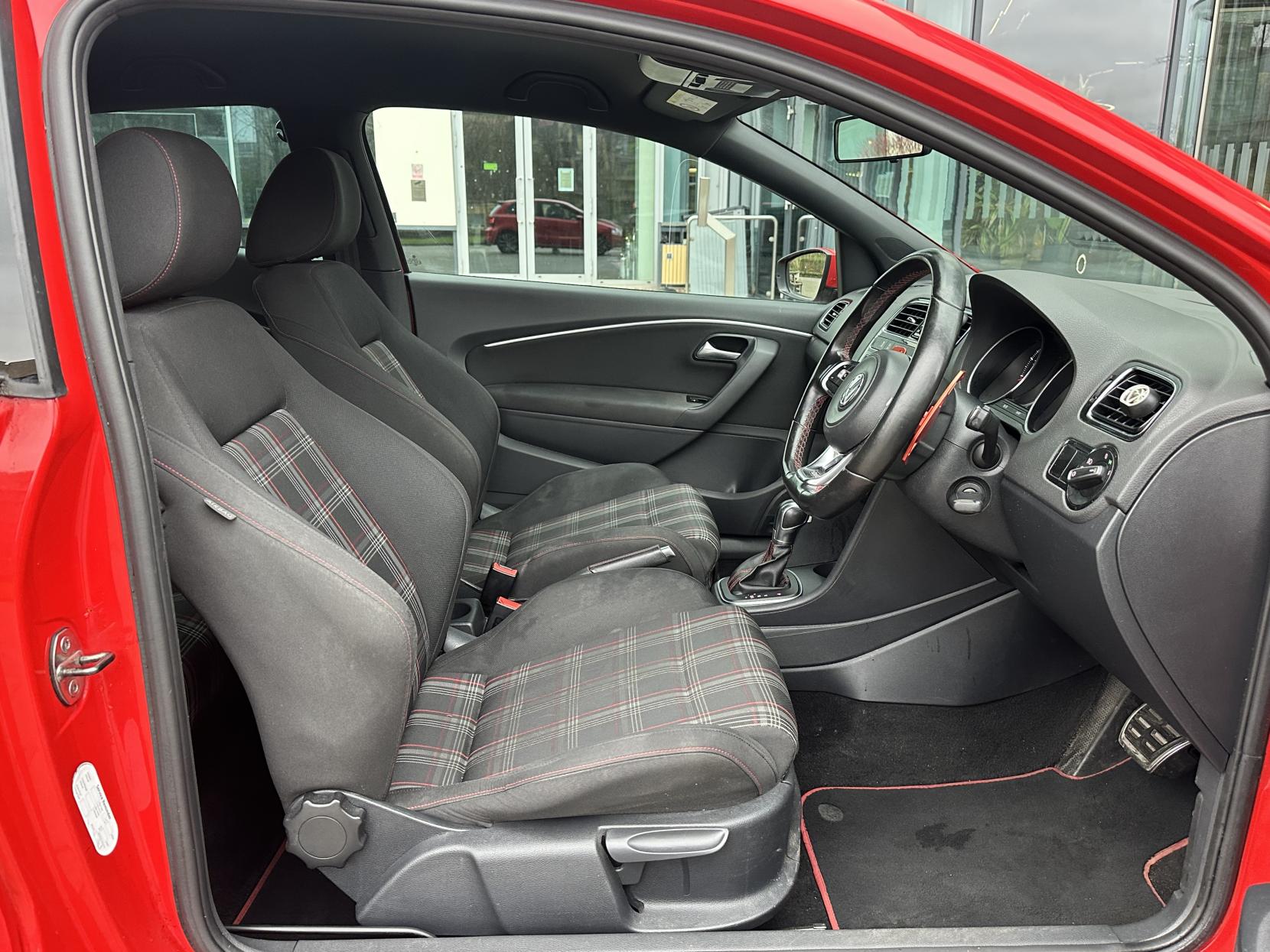 Volkswagen Polo 1.8 TSI BlueMotion Tech GTI Hatchback 3dr Petrol DSG Euro 6 (s/s) (192 ps)