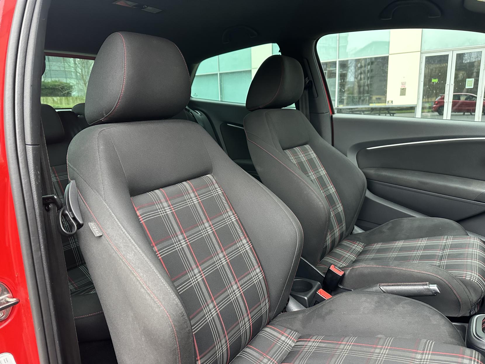 Volkswagen Polo 1.8 TSI BlueMotion Tech GTI Hatchback 3dr Petrol DSG Euro 6 (s/s) (192 ps)