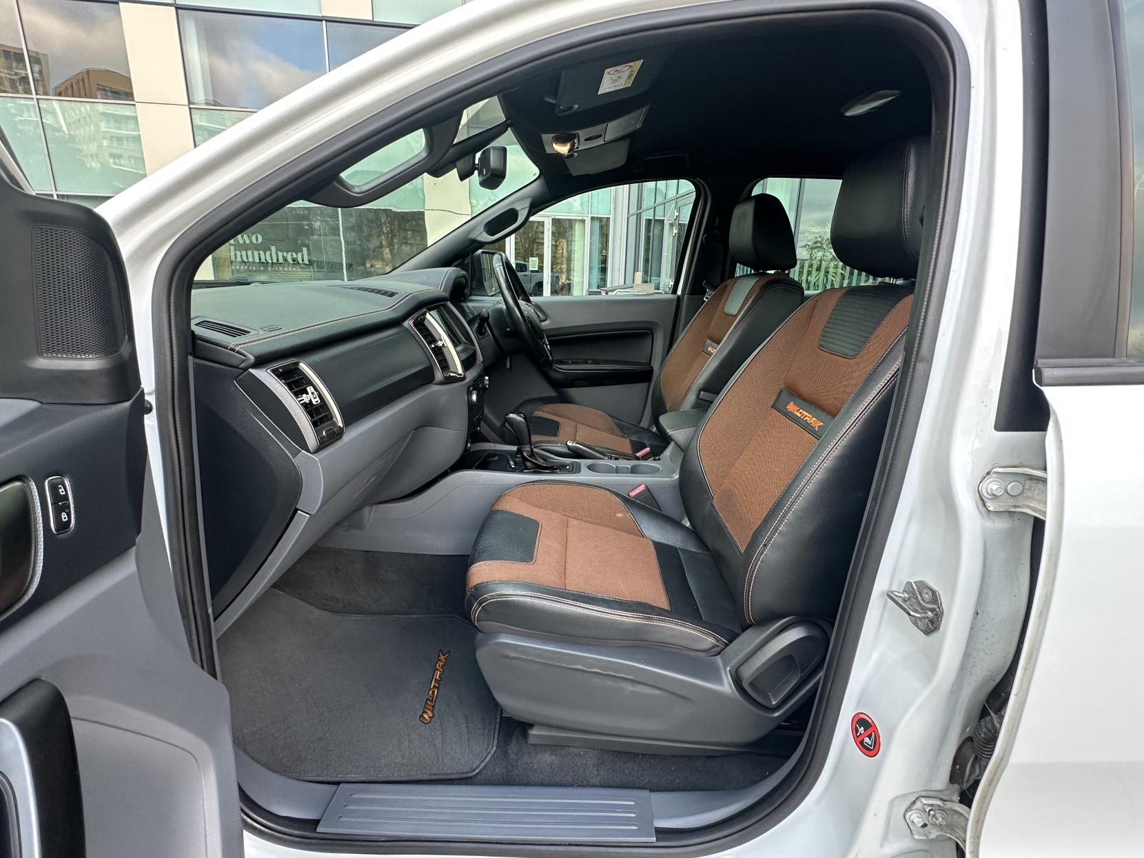 Ford Ranger 3.2 TDCi Wildtrak Pickup Double Cab 4dr Diesel Auto 4WD Euro 5 (200 ps)
