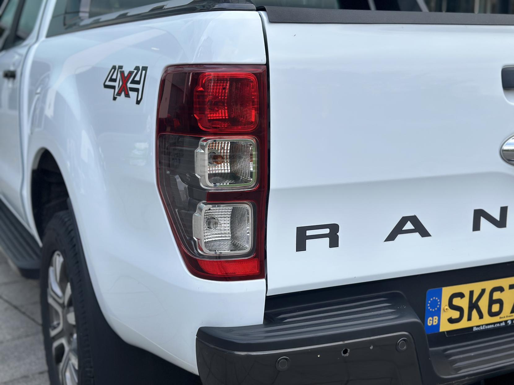 Ford Ranger 3.2 TDCi Wildtrak Pickup Double Cab 4dr Diesel Auto 4WD Euro 5 (200 ps)