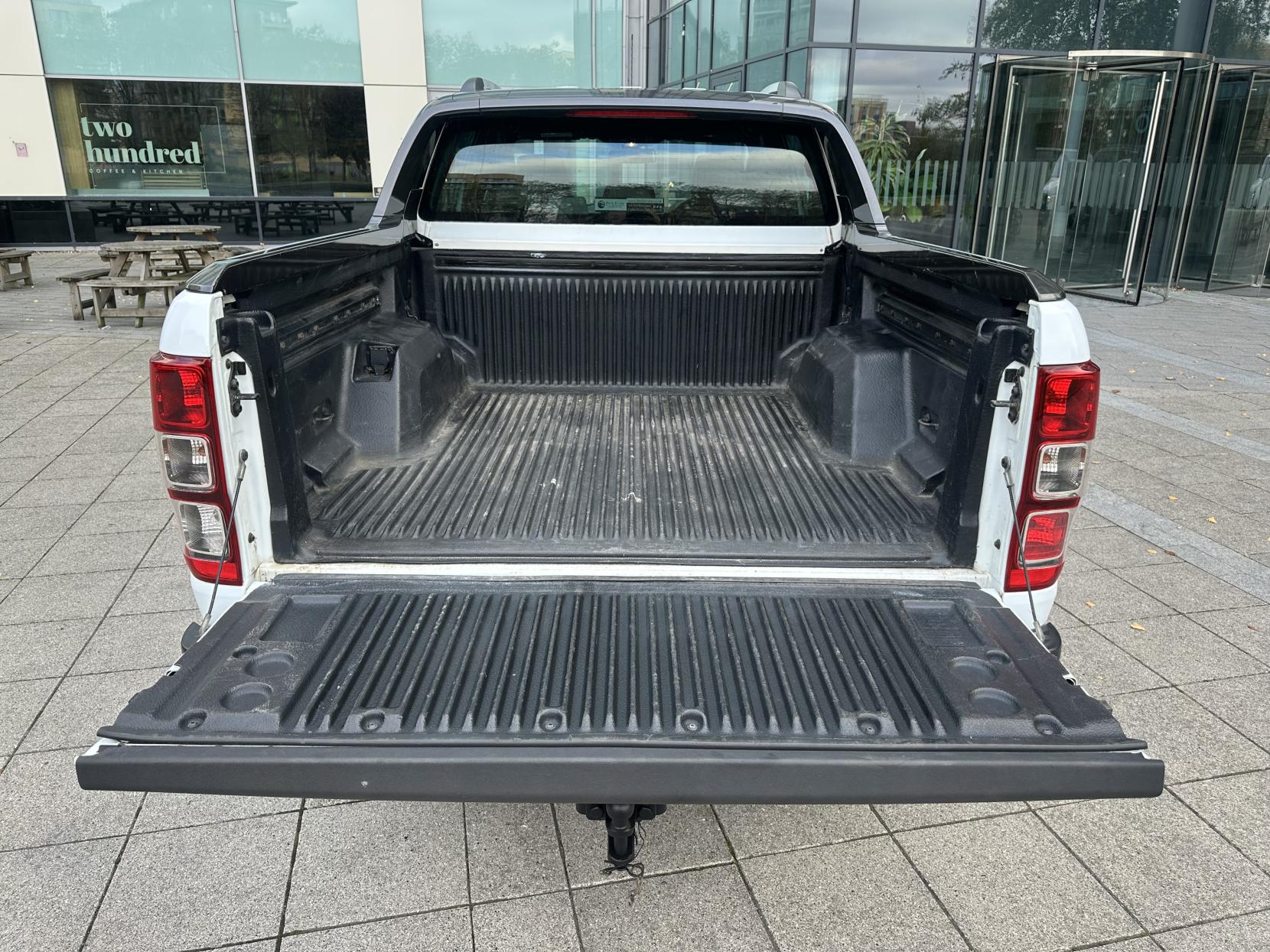 Ford Ranger 3.2 TDCi Wildtrak Pickup Double Cab 4dr Diesel Auto 4WD Euro 5 (200 ps)