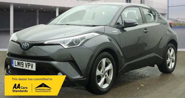 Toyota C-HR 1.8 VVT-h Icon SUV 5dr Petrol Hybrid CVT Euro 6 (s/s) (122 ps)