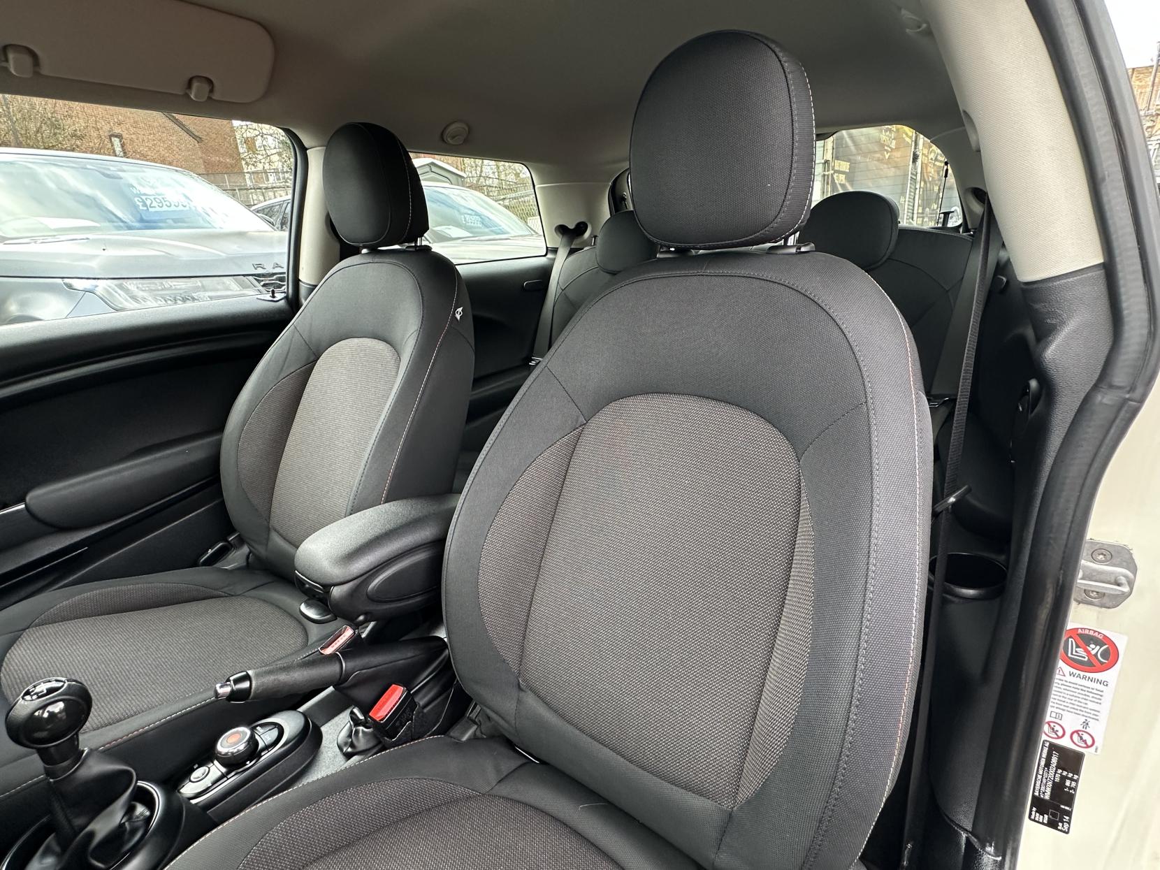 MINI Hatch 1.2 One Hatchback 3dr Petrol Manual Euro 6 (s/s) (102 ps)