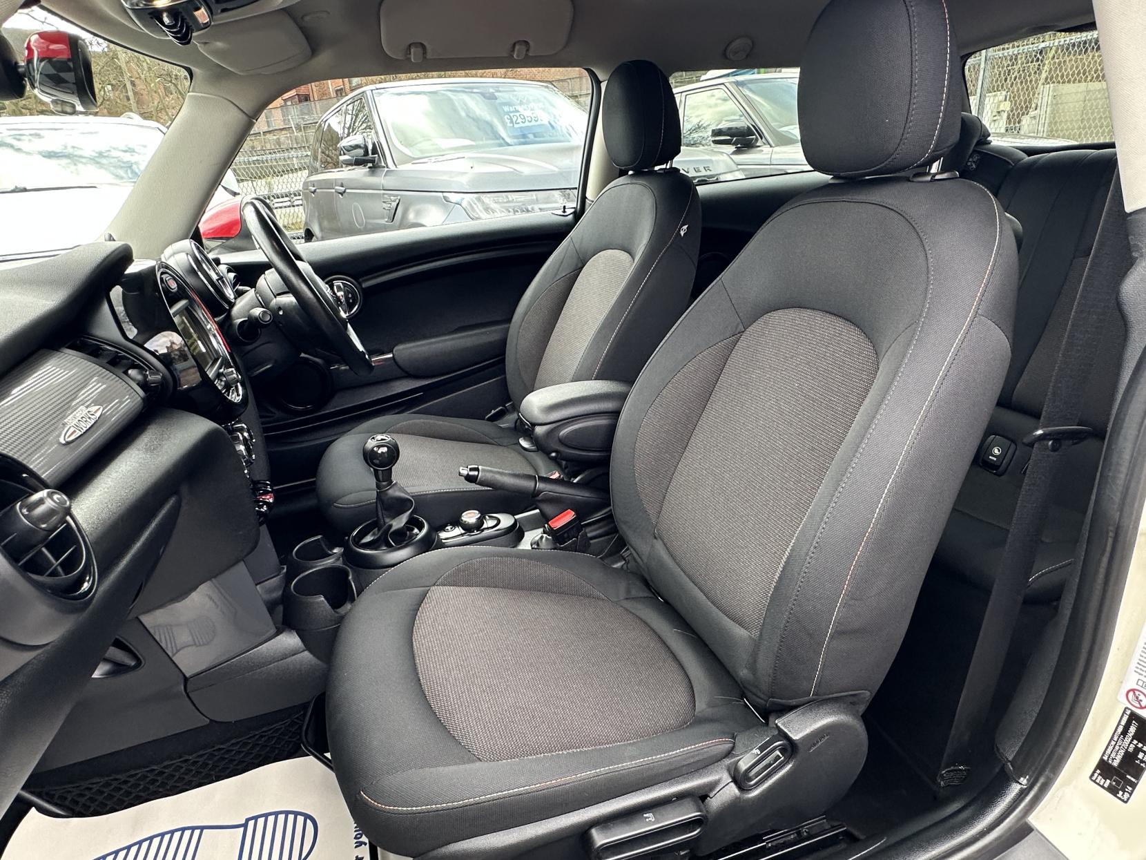 MINI Hatch 1.2 One Hatchback 3dr Petrol Manual Euro 6 (s/s) (102 ps)