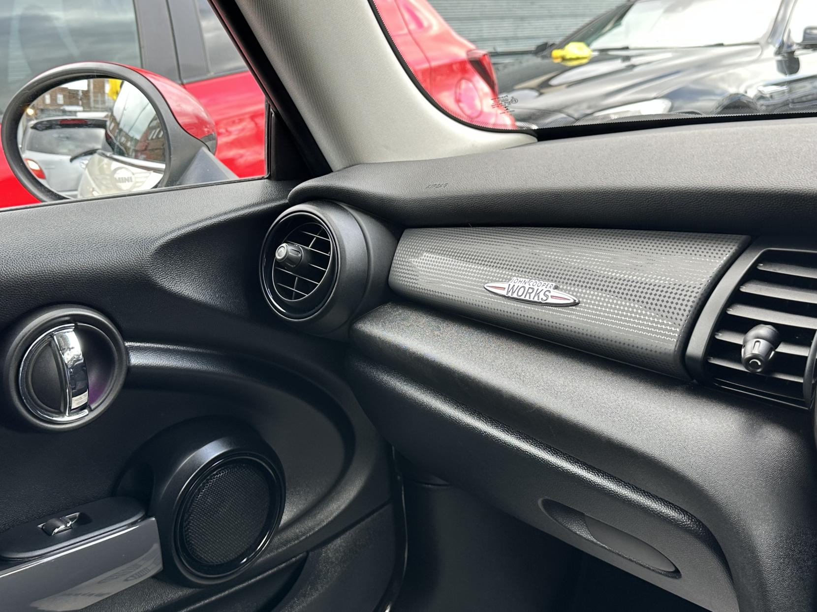 MINI Hatch 1.2 One Hatchback 3dr Petrol Manual Euro 6 (s/s) (102 ps)