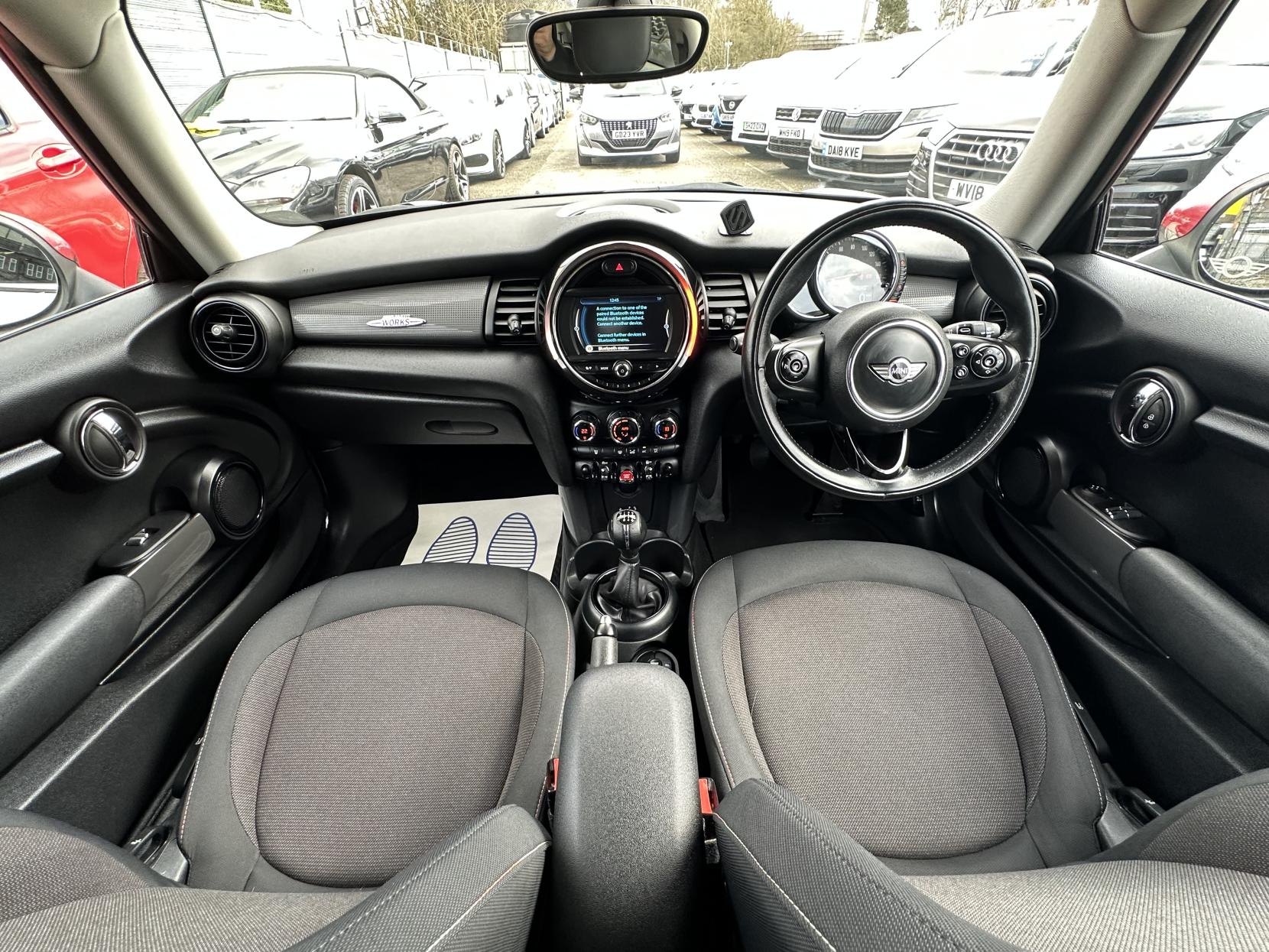 MINI Hatch 1.2 One Hatchback 3dr Petrol Manual Euro 6 (s/s) (102 ps)