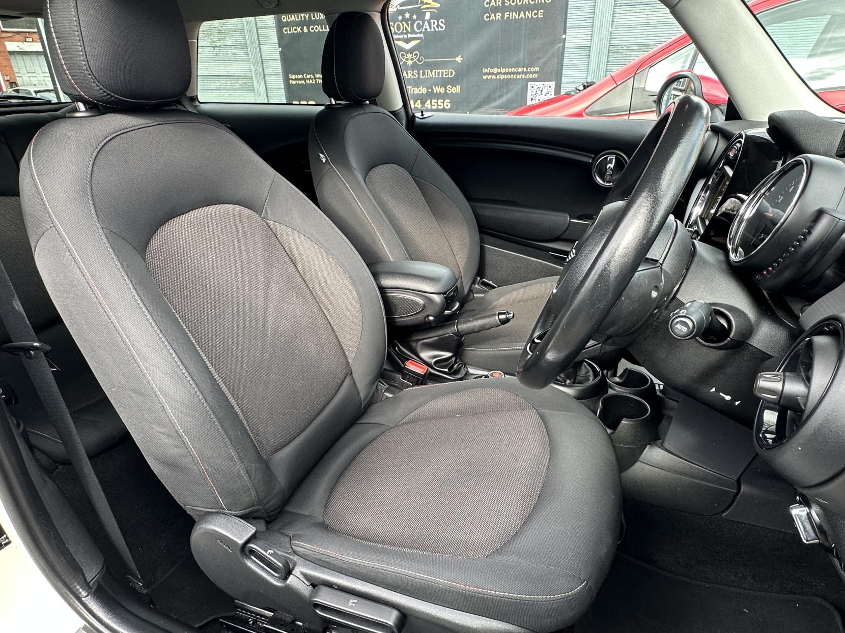 MINI Hatch 1.2 One Hatchback 3dr Petrol Manual Euro 6 (s/s) (102 ps)